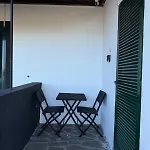 Con Cocina En La Montana *