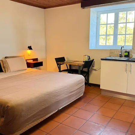 Con Cocina En La Montana *